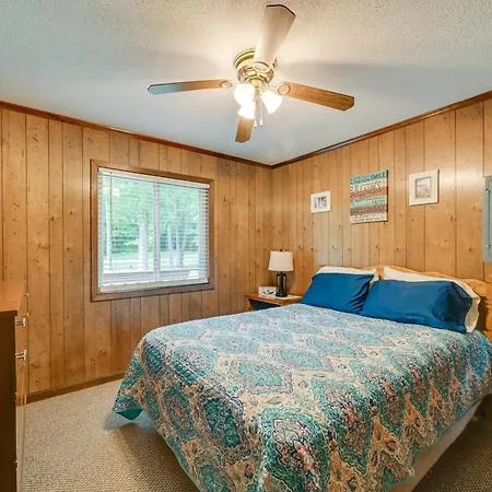 Cozy Dover Home With Boat Dock, Fire Pit And Deck!